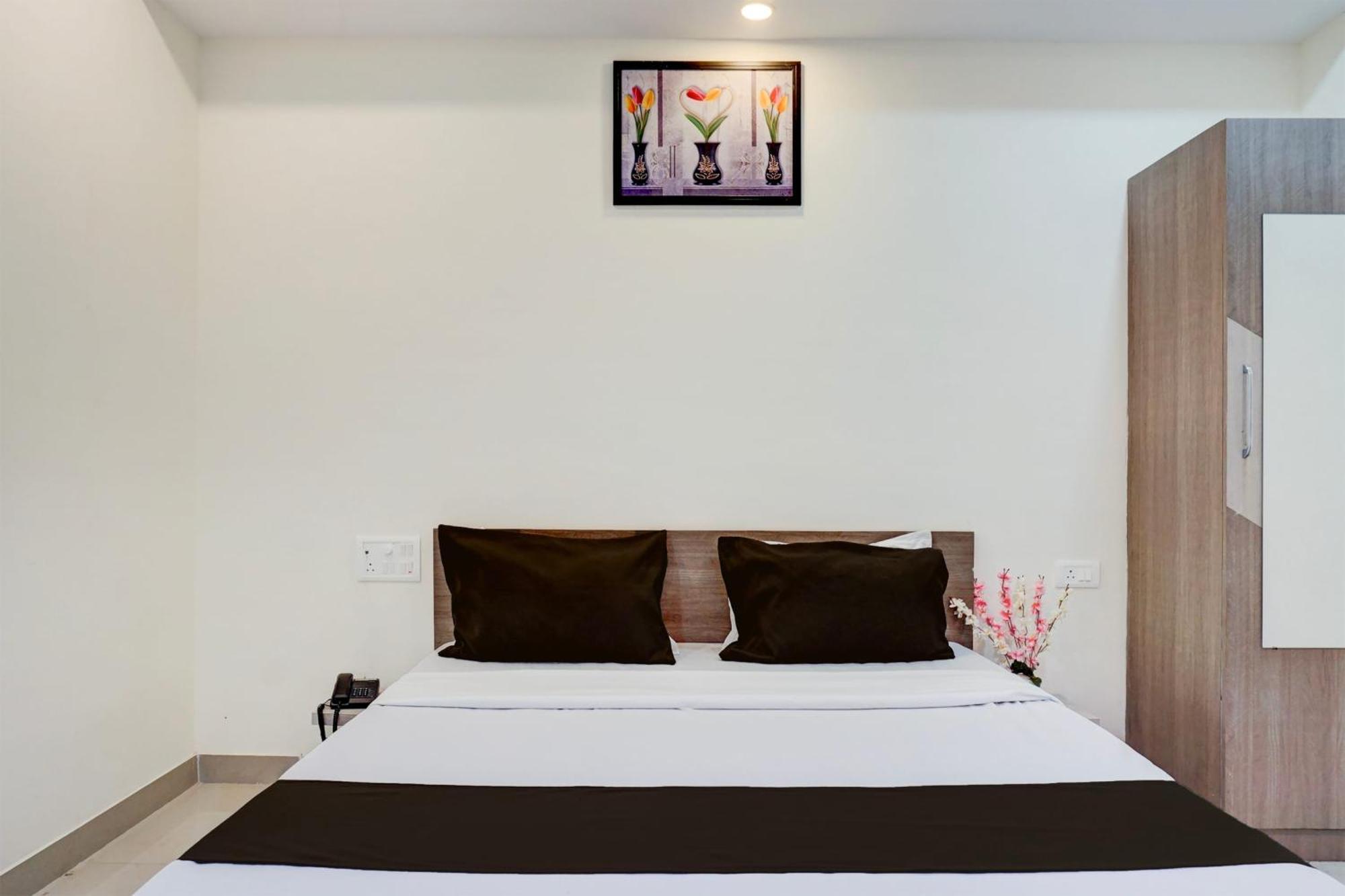 Hotel O Atithi Executive Meribel Village Екстер'єр фото