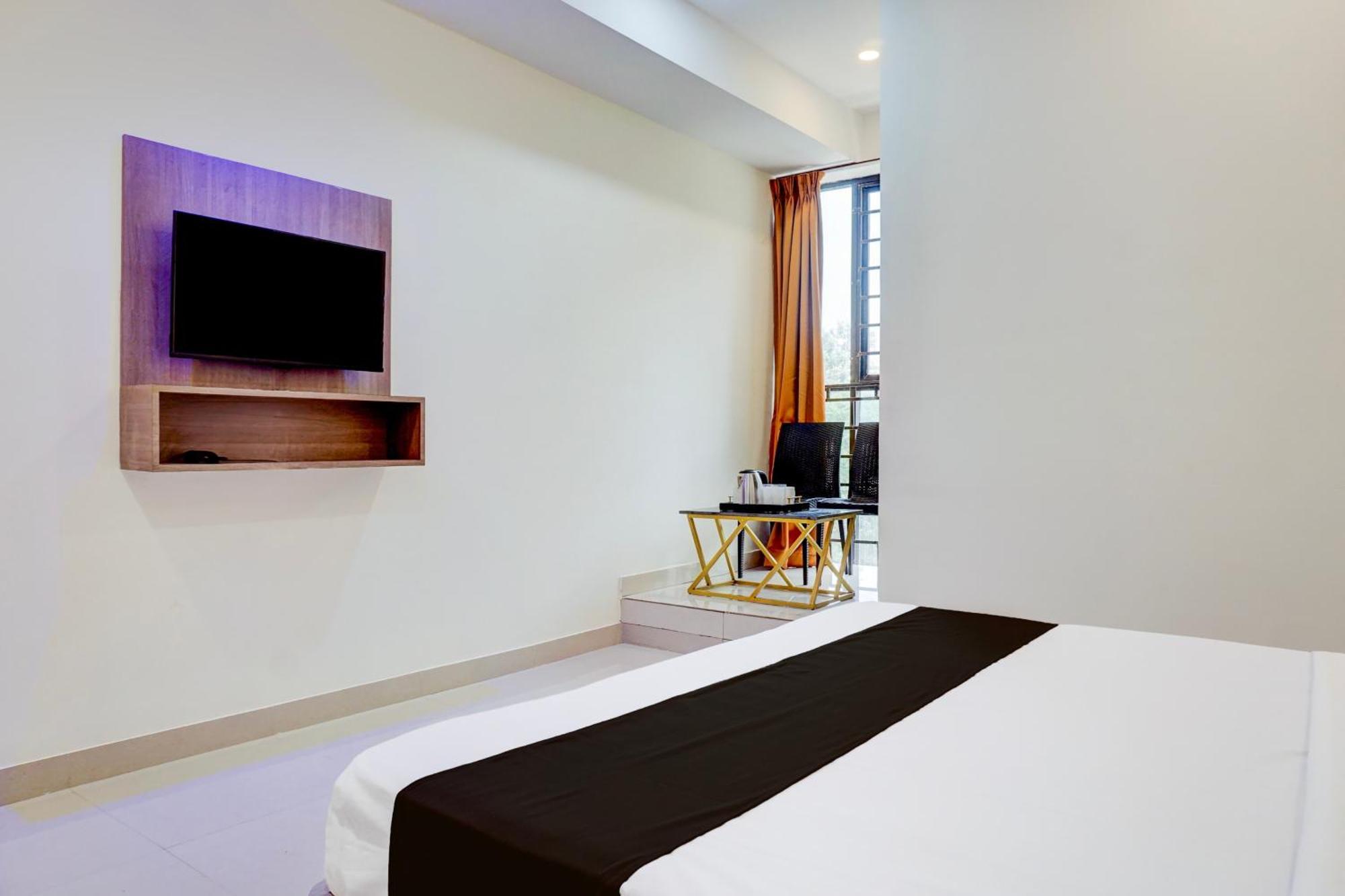 Hotel O Atithi Executive Meribel Village Екстер'єр фото